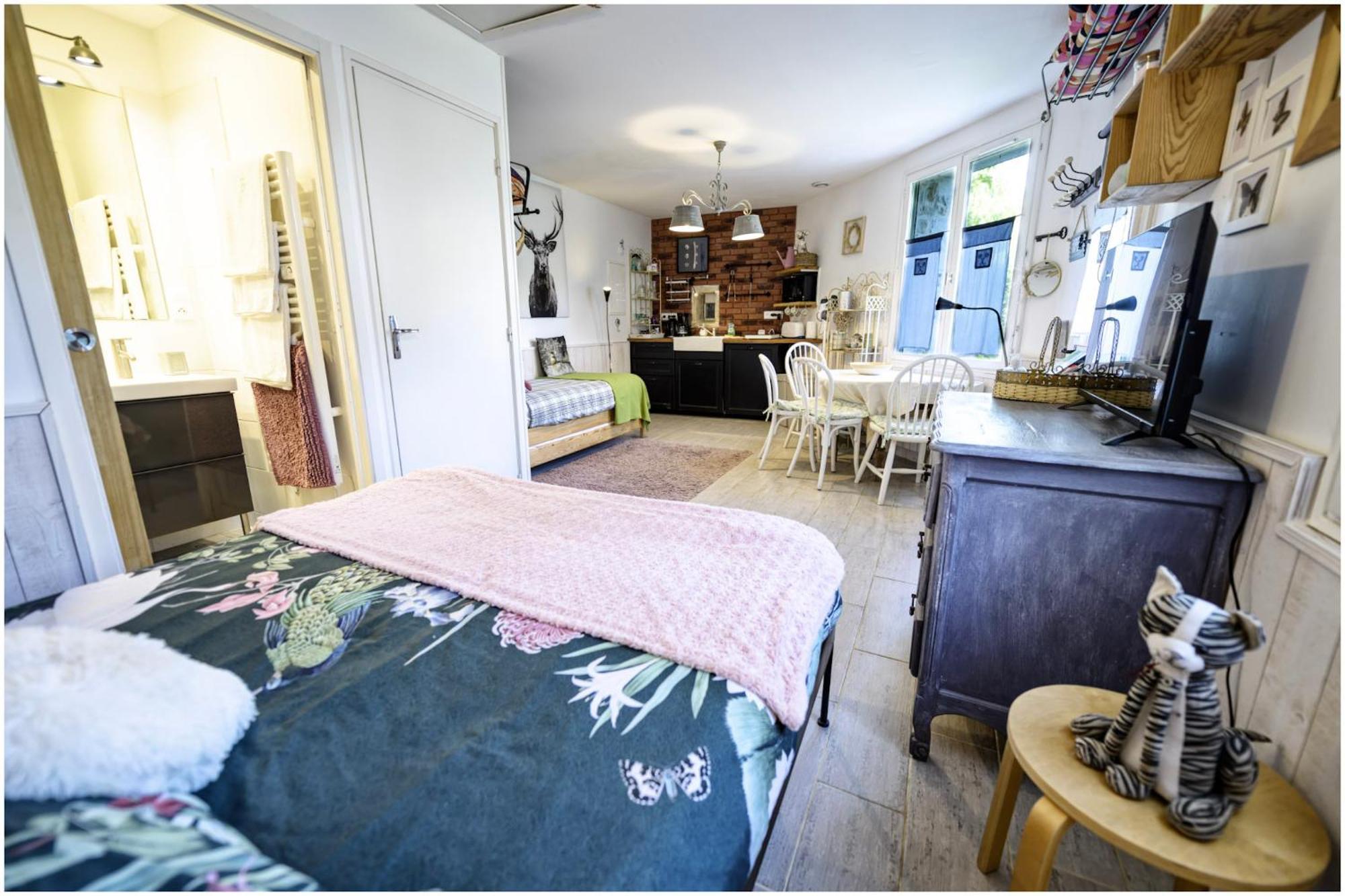Les 2 Gites Des Chambres De Capucine Carcagny Quarto foto