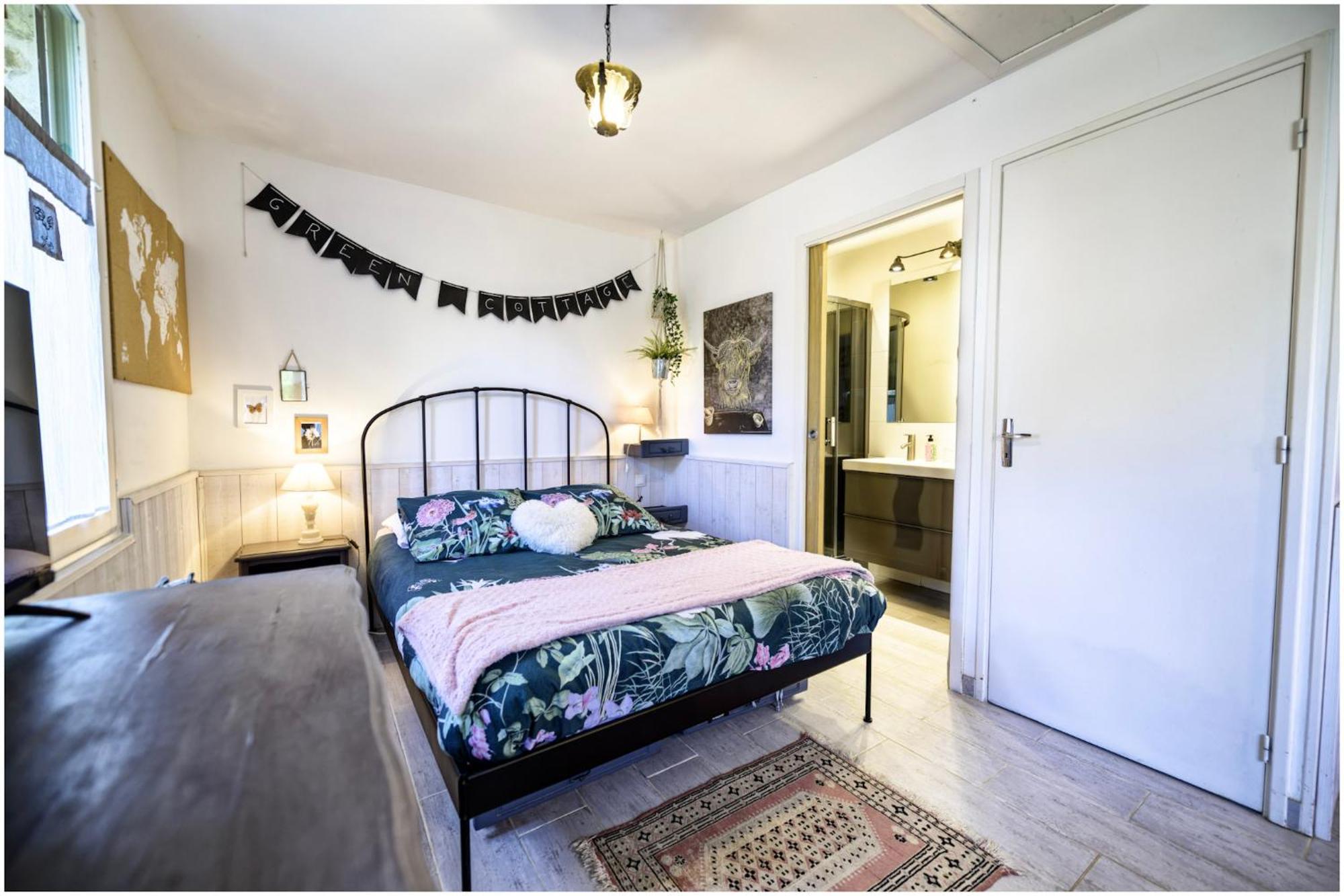 Les 2 Gites Des Chambres De Capucine Carcagny Quarto foto